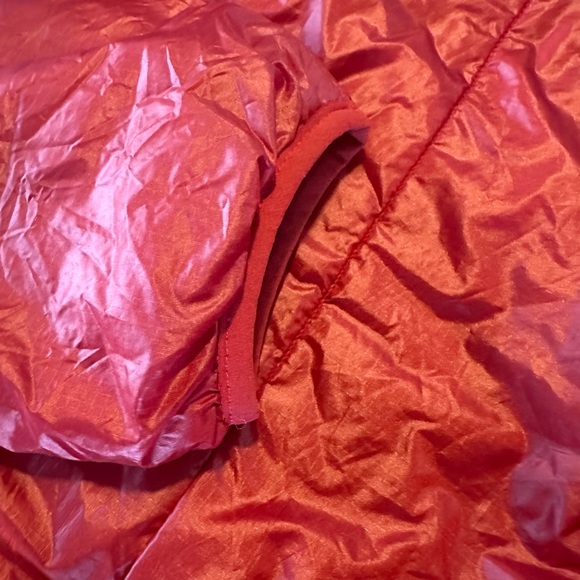 Vintage Montbell Ultra Light Puffer w/ bag - Picture 5 of 9